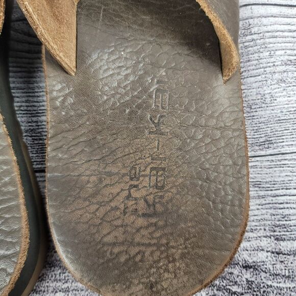 The Kai Kai Brown Leather Slides Flip Flop Comfort Sandals - Picture 4 of 6